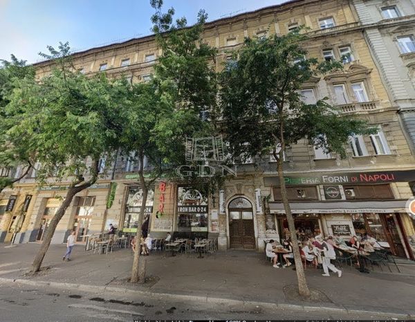 Eladó Budapest V. kerület Lakás