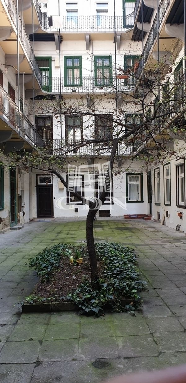 Eladó Budapest VII. kerület Lakás