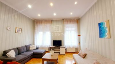 Budapest, VI. kerület Lakás - 291.752 Ft