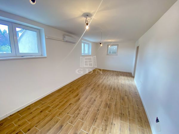 For sale Vác Office