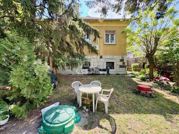 Eladó Budapest X. kerület Családi ház