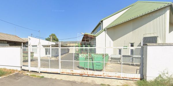 Eladó Budapest XV. kerület Ipari terület