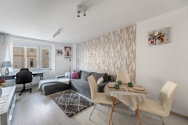 Eladó Budapest I. kerület Lakás (téglaépítésű)
