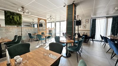 Budapest, XIII. kerület Коммерческая - Общественное питание - 498.000.000 HUF