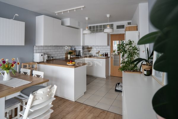 Eladó Budapest XXI. kerület Lakás