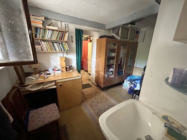 Eladó Budapest II. kerület Üzlethelyiség