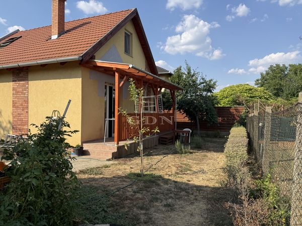 Eladó Gyömrő Lakás