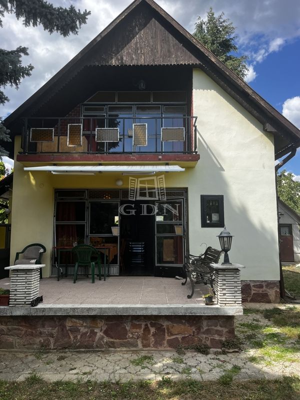 Eladó Ábrahámhegy Nyaraló