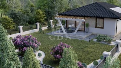 Gencsapáti Családi ház - 67.715.510 Ft