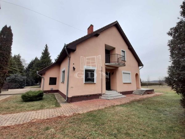 For sale Sajtoskál Semidetached house