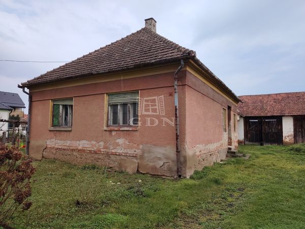 Eladó Rátót Családi ház