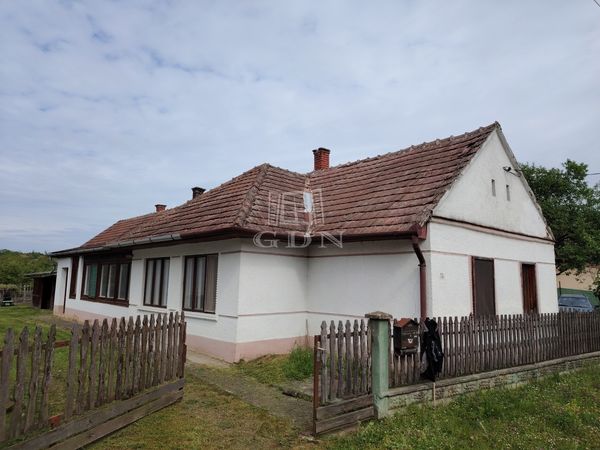 Eladó Szőce Családi ház