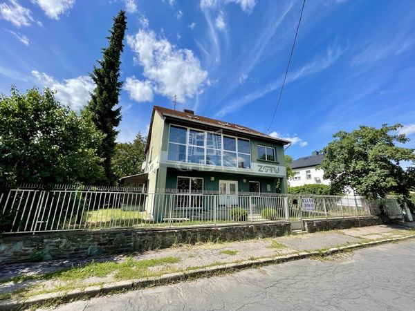 出卖 Szombathely 家庭别墅