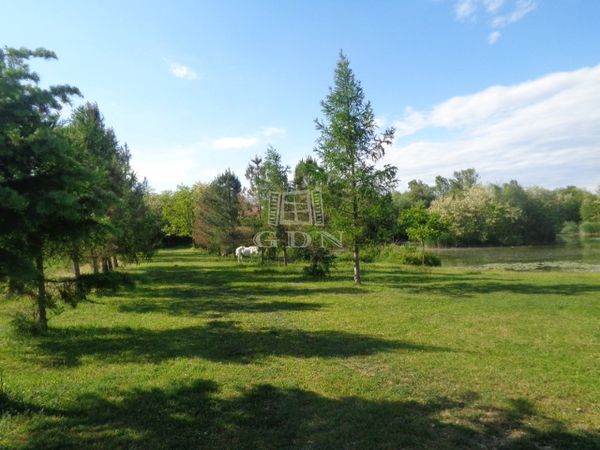 Продается Püspökmolnári Участок