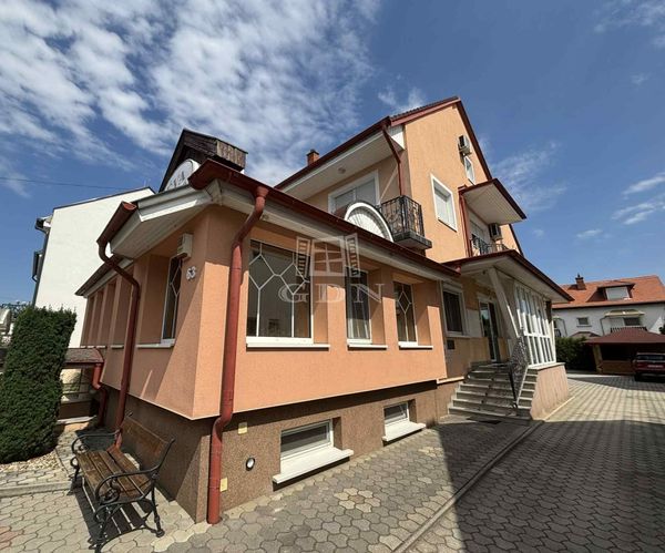 Vânzare Sárvár Comercial, Catering