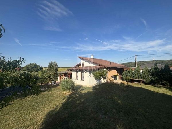 For sale Dozmat Family House