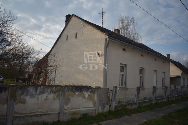 For sale Harasztifalu Family House