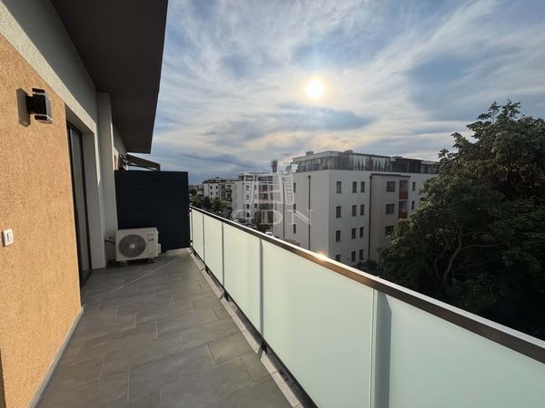 închiriere Szombathely Apartament