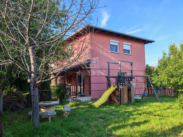 Verkauf Pécel Wohnung (Ziegel)