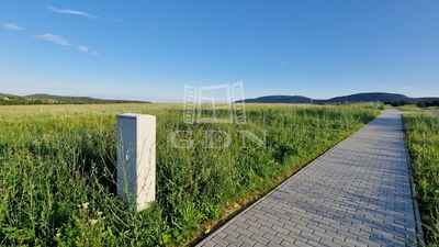 Pilisborosjenő Zona de dezvoltare - 124.900.000 HUF