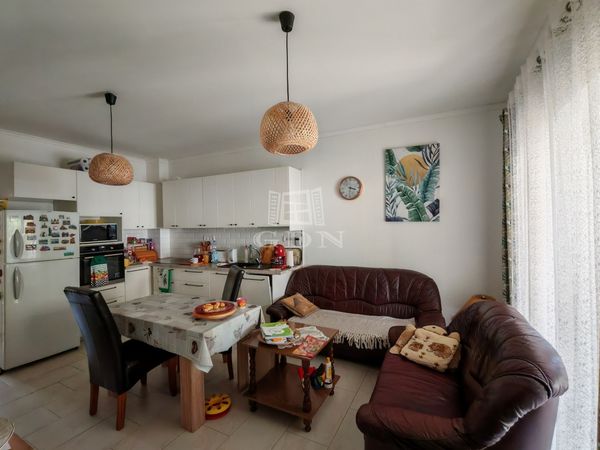 Eladó Isaszeg Lakás (téglaépítésű)