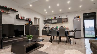 Csömör Einfamilienhaus - 159.000.000 HUF