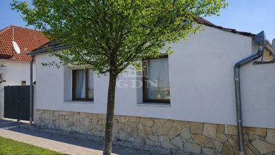 Béb Családi ház - 54.000.000 Ft