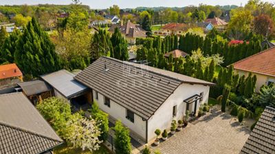 Mosonmagyaróvár 家庭别墅 - 129.901.590 HUF