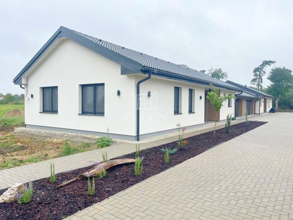 出卖 Várbalog 双面别墅