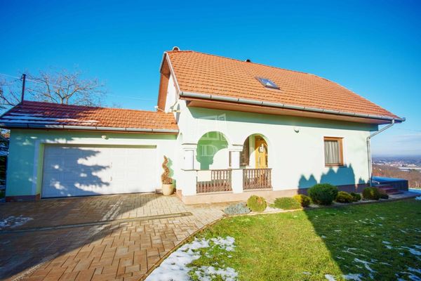 For sale Lenti Family House
