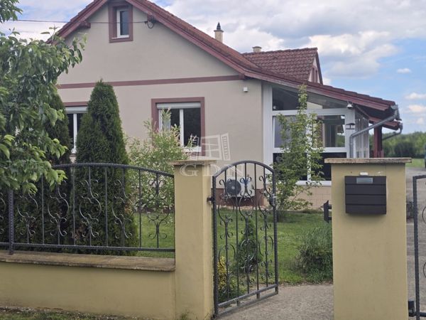 Verkauf Csénye Einfamilienhaus