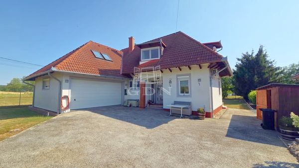 Eladó Balatonszentgyörgy Családi ház