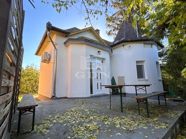 For sale Gárdony Family House