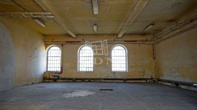 Budapest, X. kerület Raktár - 2.495.220 Ft