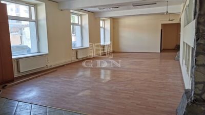 Budapest, IV. kerület Офис - 890.444 HUF