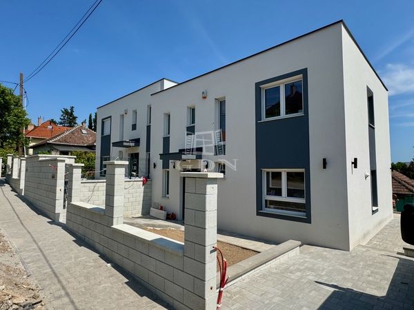 Vânzare Budapest XXII. kerület Duplex
