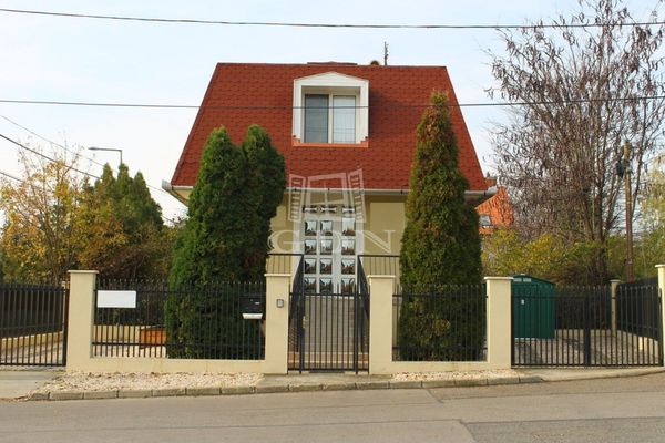 出租 Budapest XXII. kerület 家庭别墅