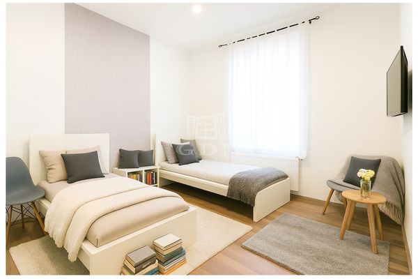 Eladó Budapest VI. kerület Lakás (téglaépítésű)