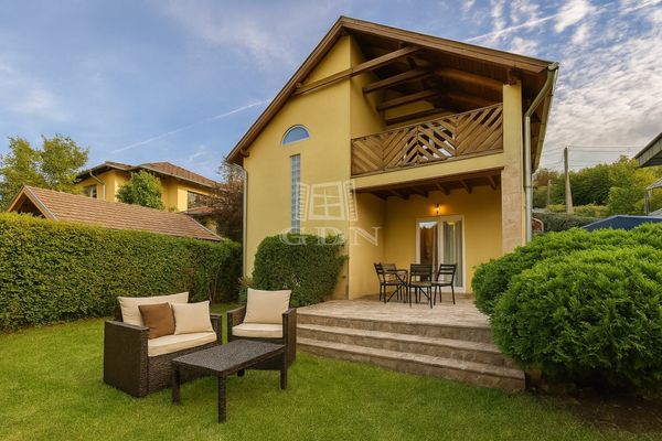 Eladó Budapest XXII. kerület Családi ház