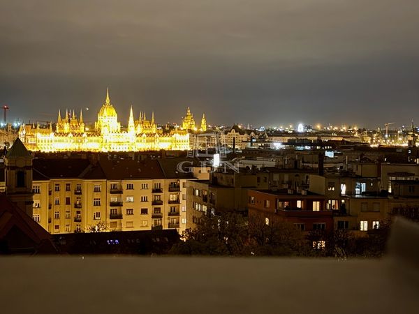 Kiadó Budapest II. kerület Lakás (téglaépítésű)