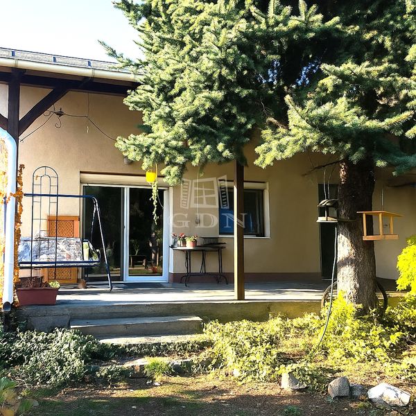 Eladó Budapest XXII. kerület Családi ház