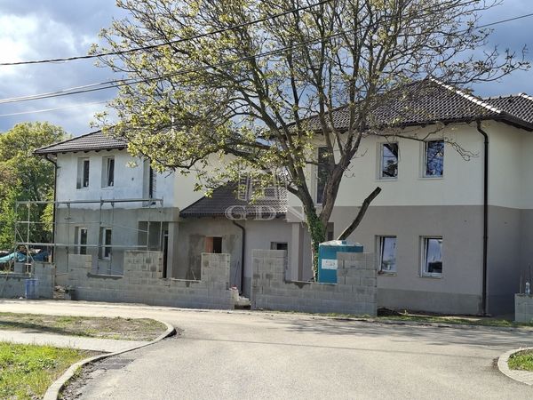 Продается Budapest XXII. kerület Совмещенный дом