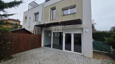 Budapest, III. kerület Совмещенный дом - 490.000 HUF