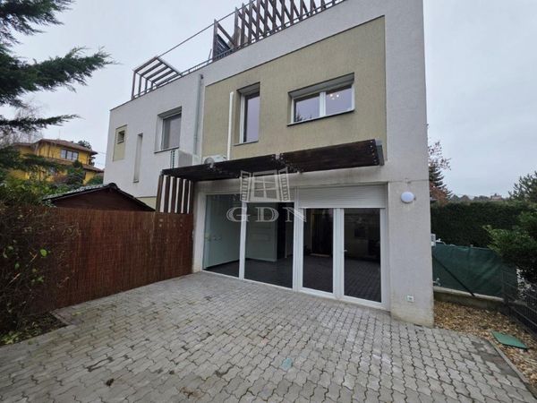 Kiadó Budapest III. kerület Ikerház