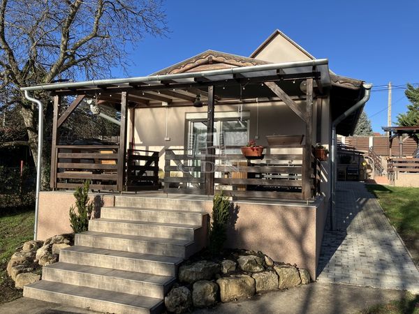 Eladó Diósd Családi ház