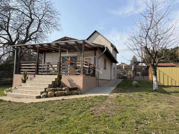 Eladó Diósd Családi ház