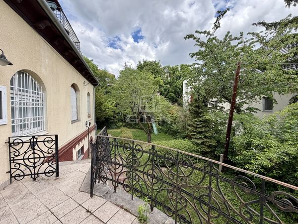 Eladó Budapest II. kerület Lakás (téglaépítésű)
