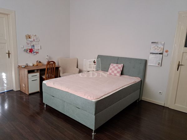 Eladó Budapest I. kerület Lakás (téglaépítésű)