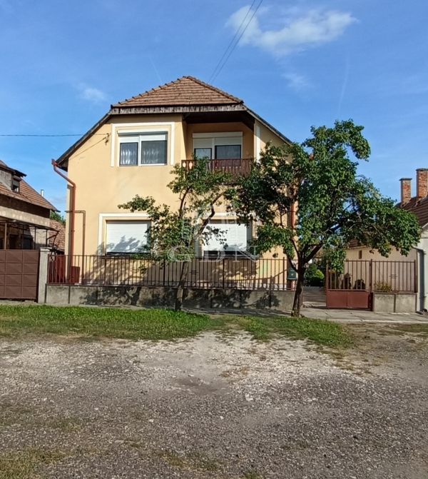 For sale Nagykáta Family House
