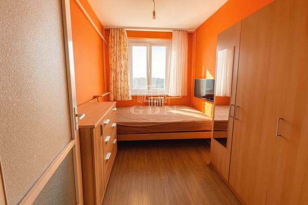 Eladó Budapest XVIII. kerület Lakás (panel)